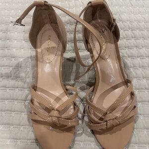 Bandolino Women's May Tan Strappy Sandals